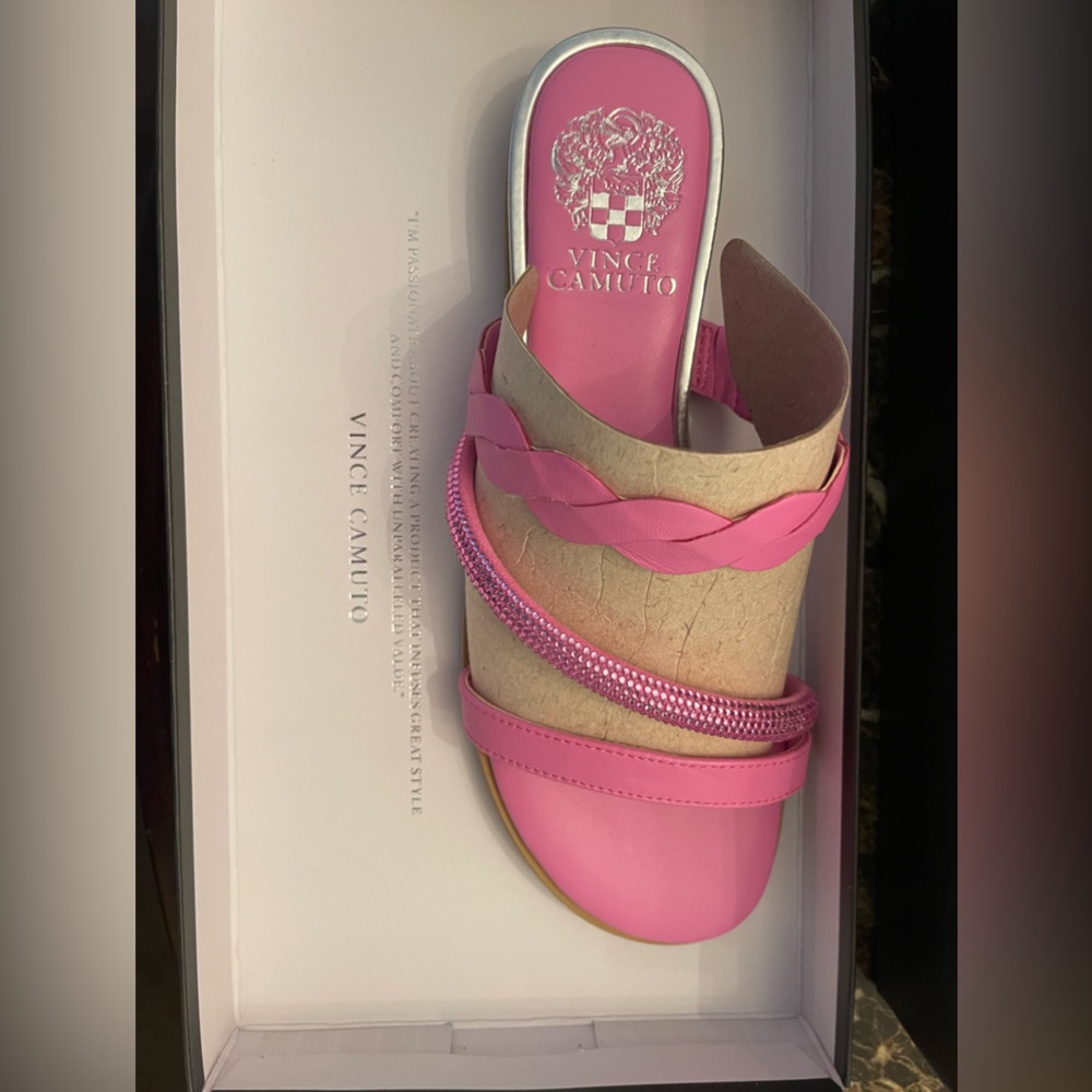 Vince Camuto - Aruelle 8W NEW IN BOX
